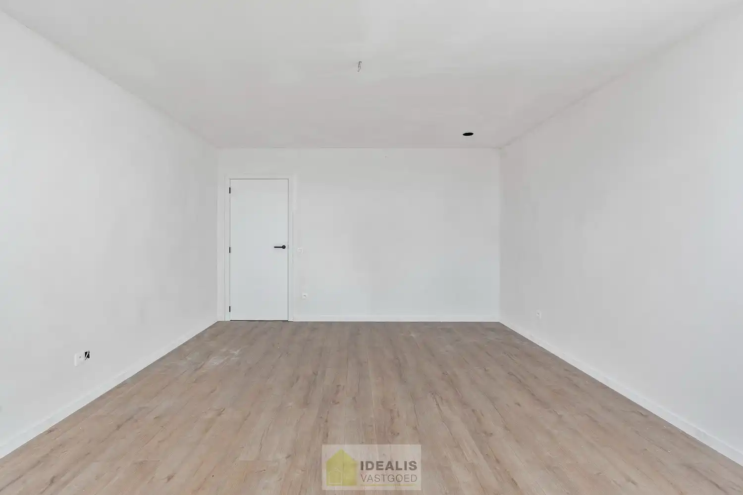 PRACHTIGE NIEUWBOUWWONING (GRONDAANDEEL €116.000,00 + 12% REGISTRATIERECHTEN EN CONSTRUCTIE € 277.000,00 + 21% BTW) MET EEN HEERLIJK LICHTRIJKE WOONKAMER MET OPEN KEUKEN MET AANSLUITEND BERGPLAATS, BUREEL, INPANDIGE GARAGE, 3 SLAAPKAMERS, EEN RUIME BADKAMER VOORZIEN VAN ALLE COMFORT! EEN HEERLIJK RUIM HUIS MET INPANDIGE GARAGE, EEN LEUKE TUIN, OP EEN GEGEERDE LOCATIE NABIJ HET CENTRUM VAN REPPEL! foto 21