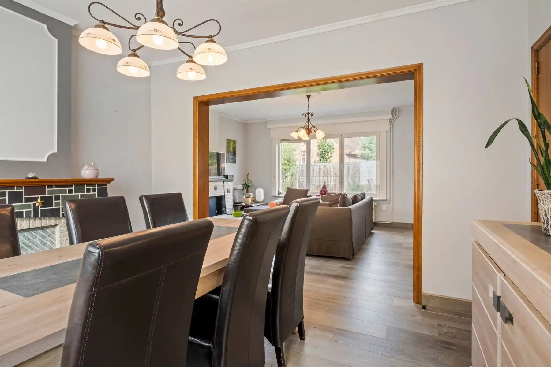 Gerenoveerde instapklare, alleenstaande woning foto 3