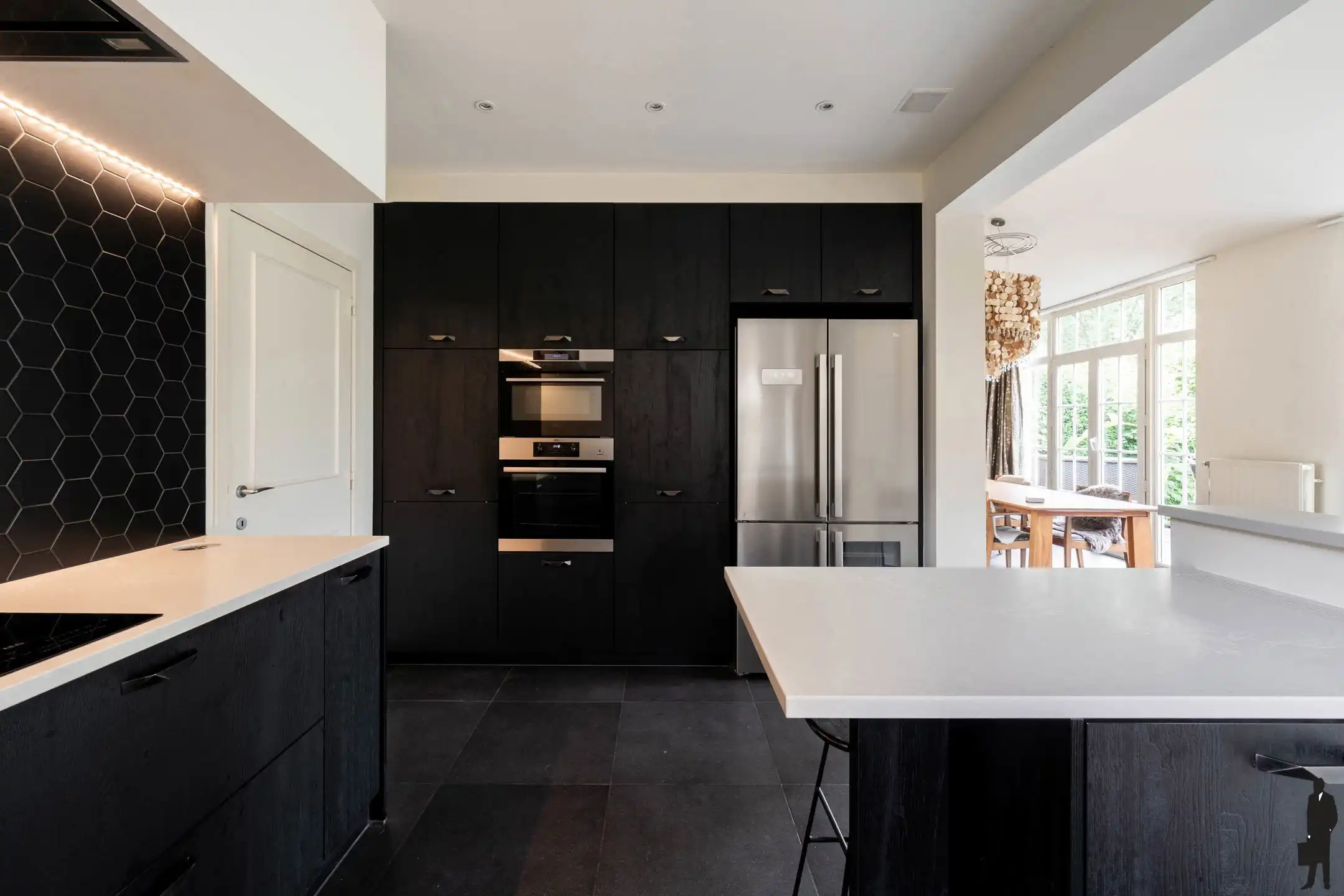 Karaktervolle woning op uitstekende locatie foto 11