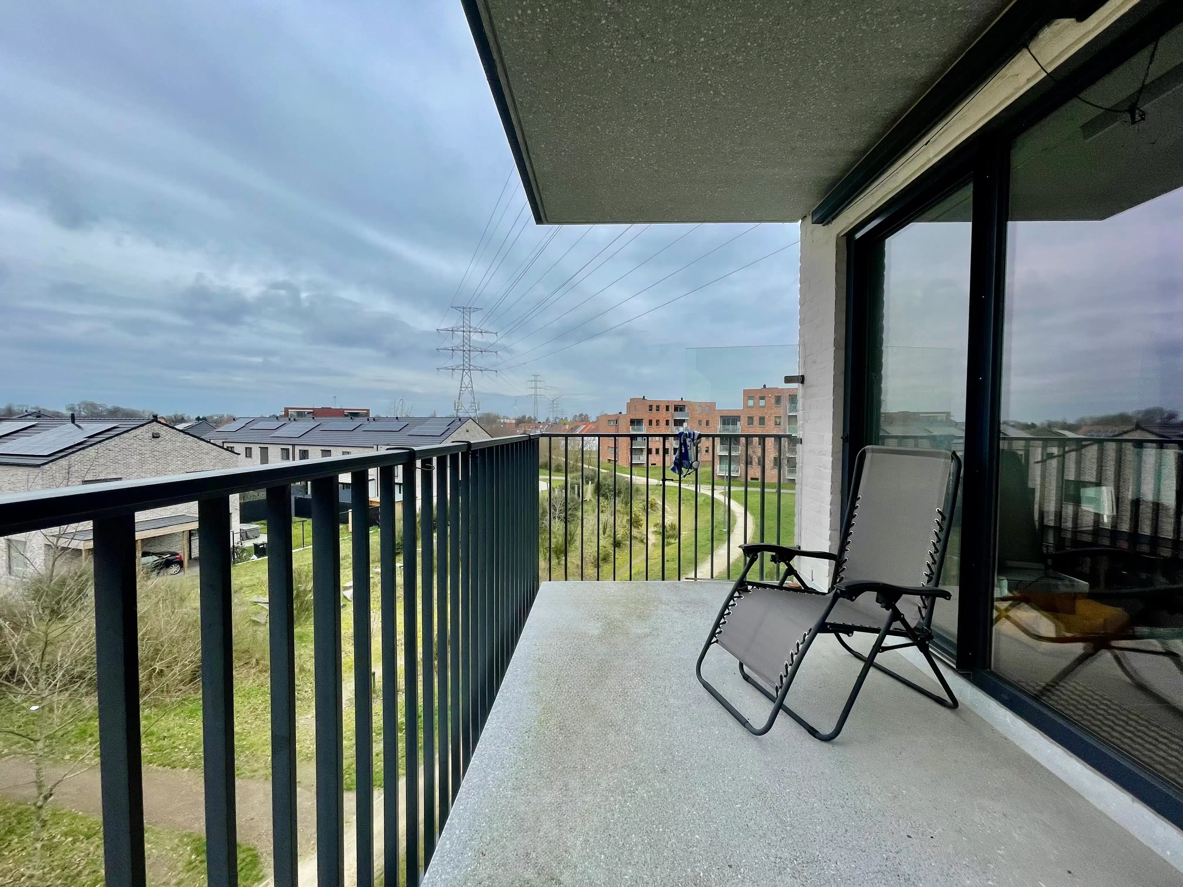 Recent appartement met twee slaapkamers en autostaanplaats foto 12