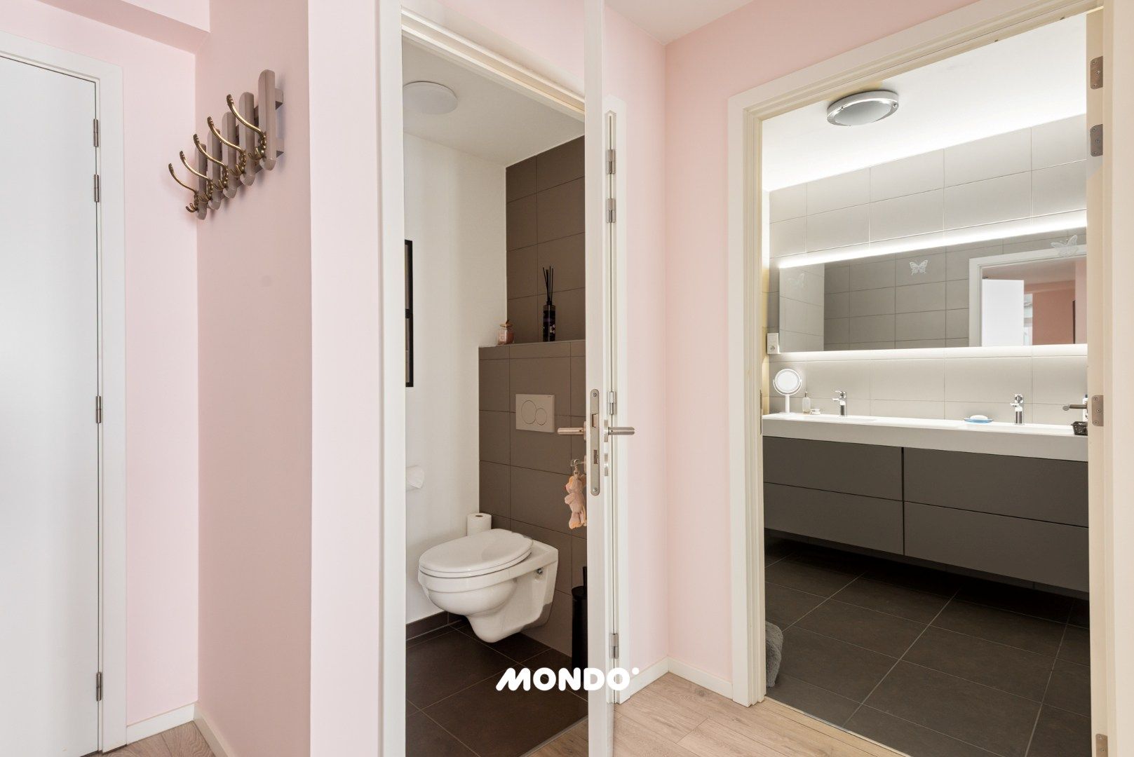 Instapklaar appartement met 2 slaapkamers! foto 10