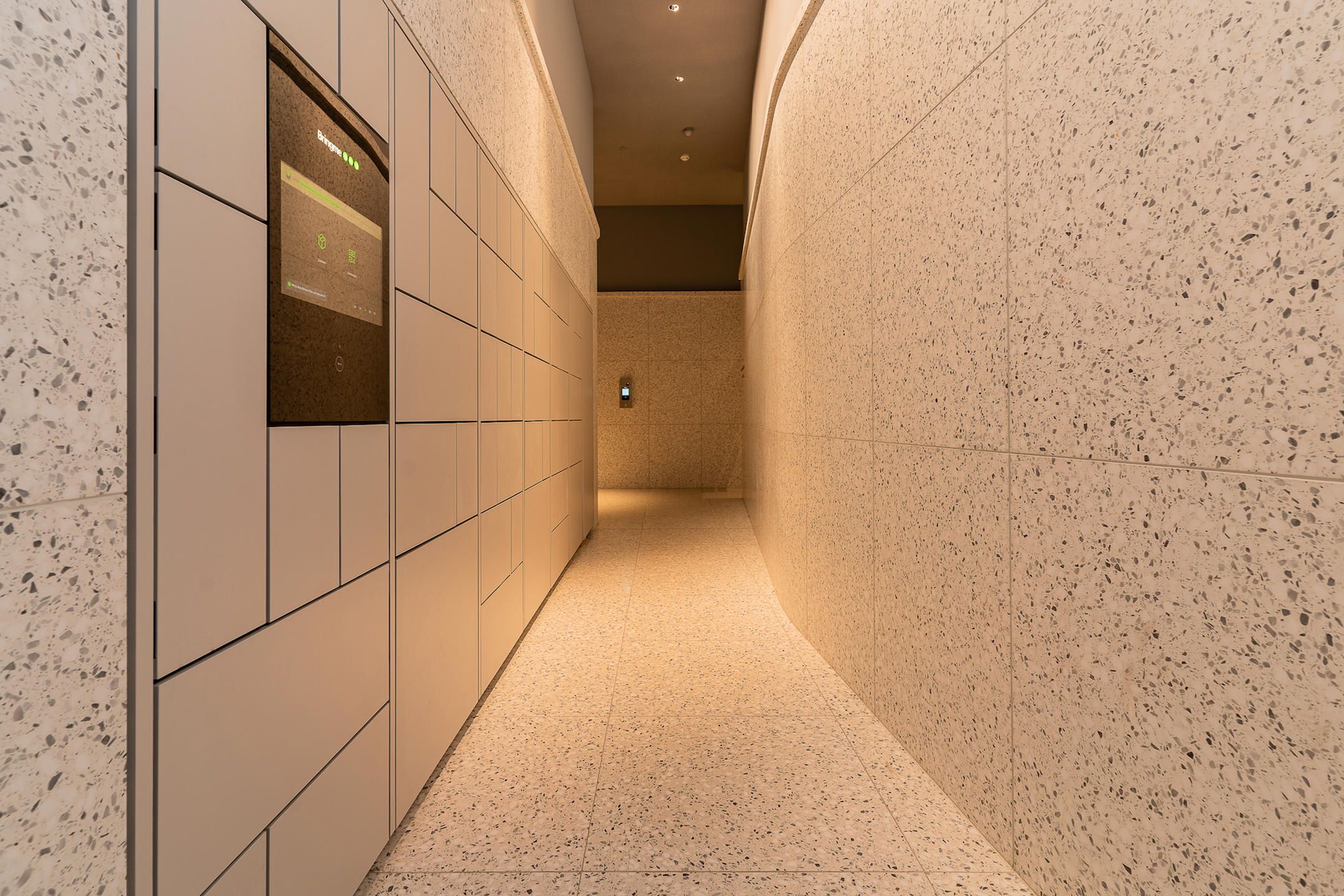 ANTWERPEN - Antwerp Tower  foto 5