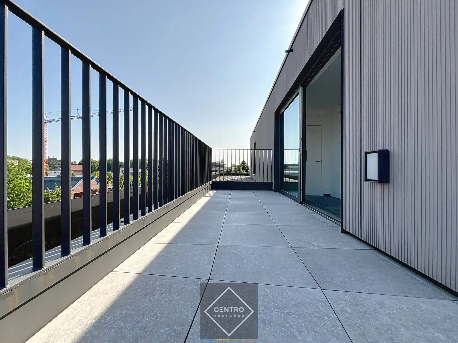 Penthouse (100m²) met RUIME terrassen (33m²) in kleinschalig project pal in het CENTRUM van Kortrijk ! Aankoop aan 6% BTW  mogelijk! foto 29