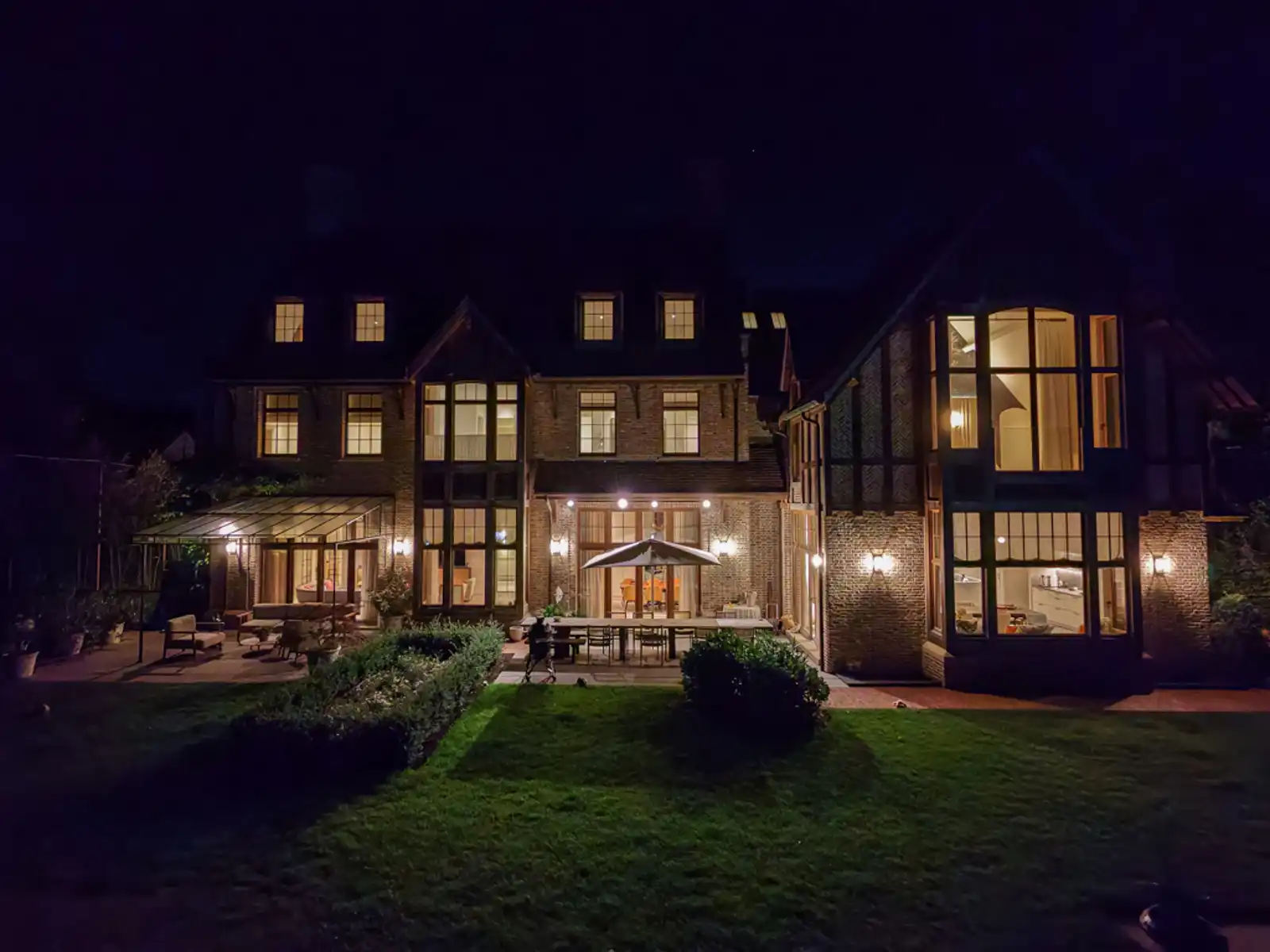 HYPERDELUXE ENGLISH COURTHOUSE VILLA OP ABSOLUTE TOPLOCATIE foto 59
