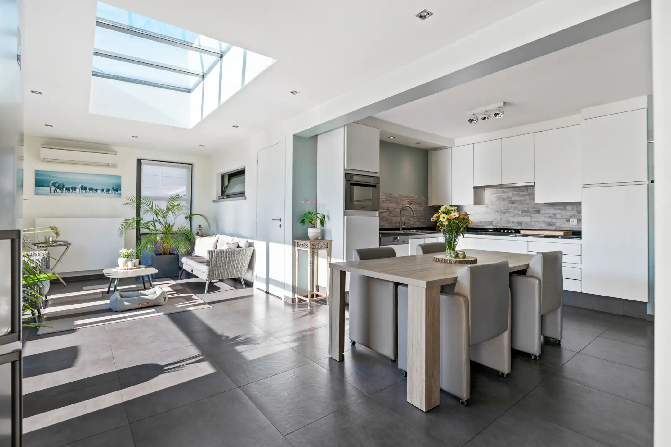 Instapklare en lichte woning op gunstige ligging op 430 m² foto 15