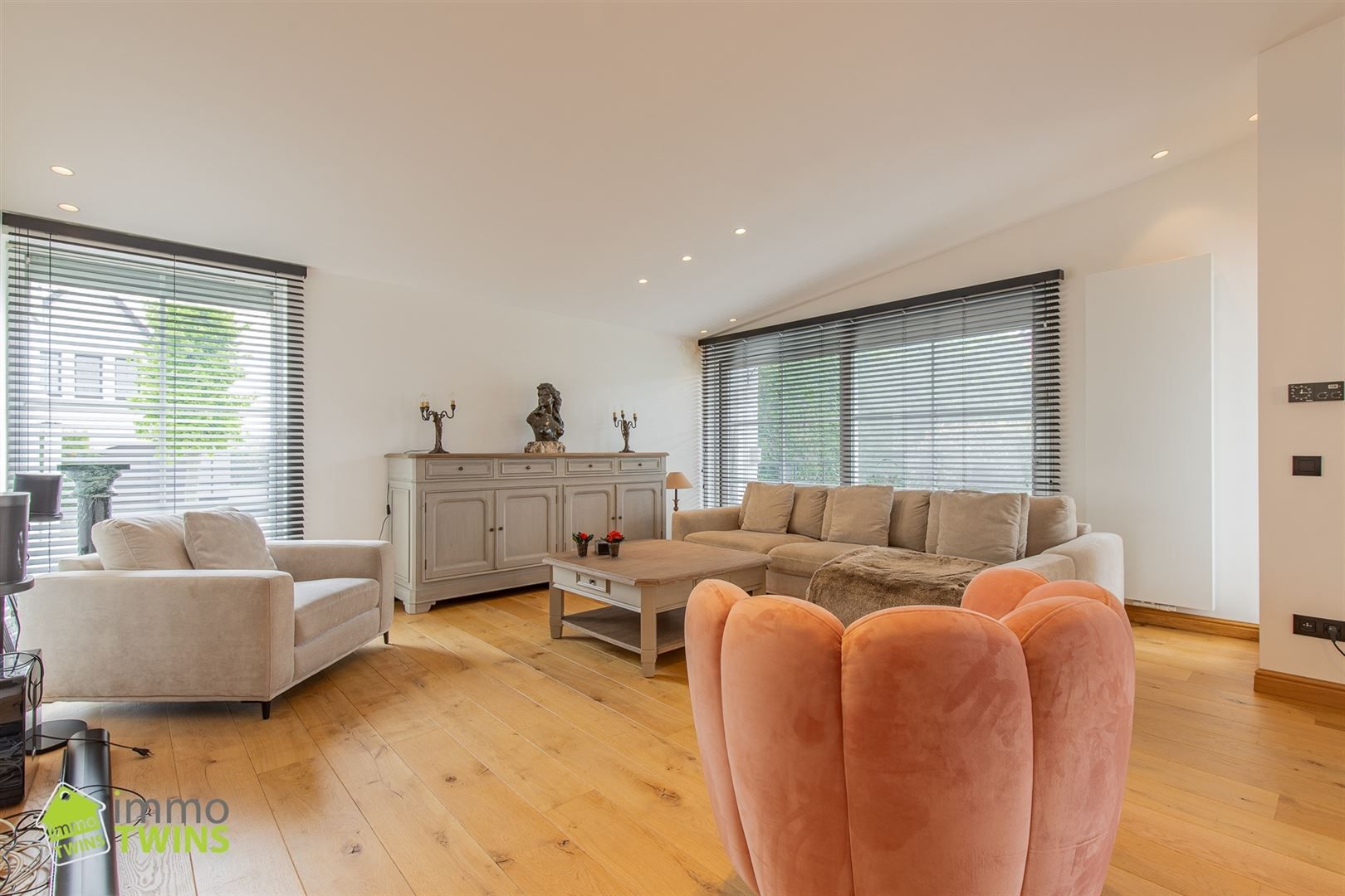 Ruime Vrijstaande Woning met 4 slpks foto 8