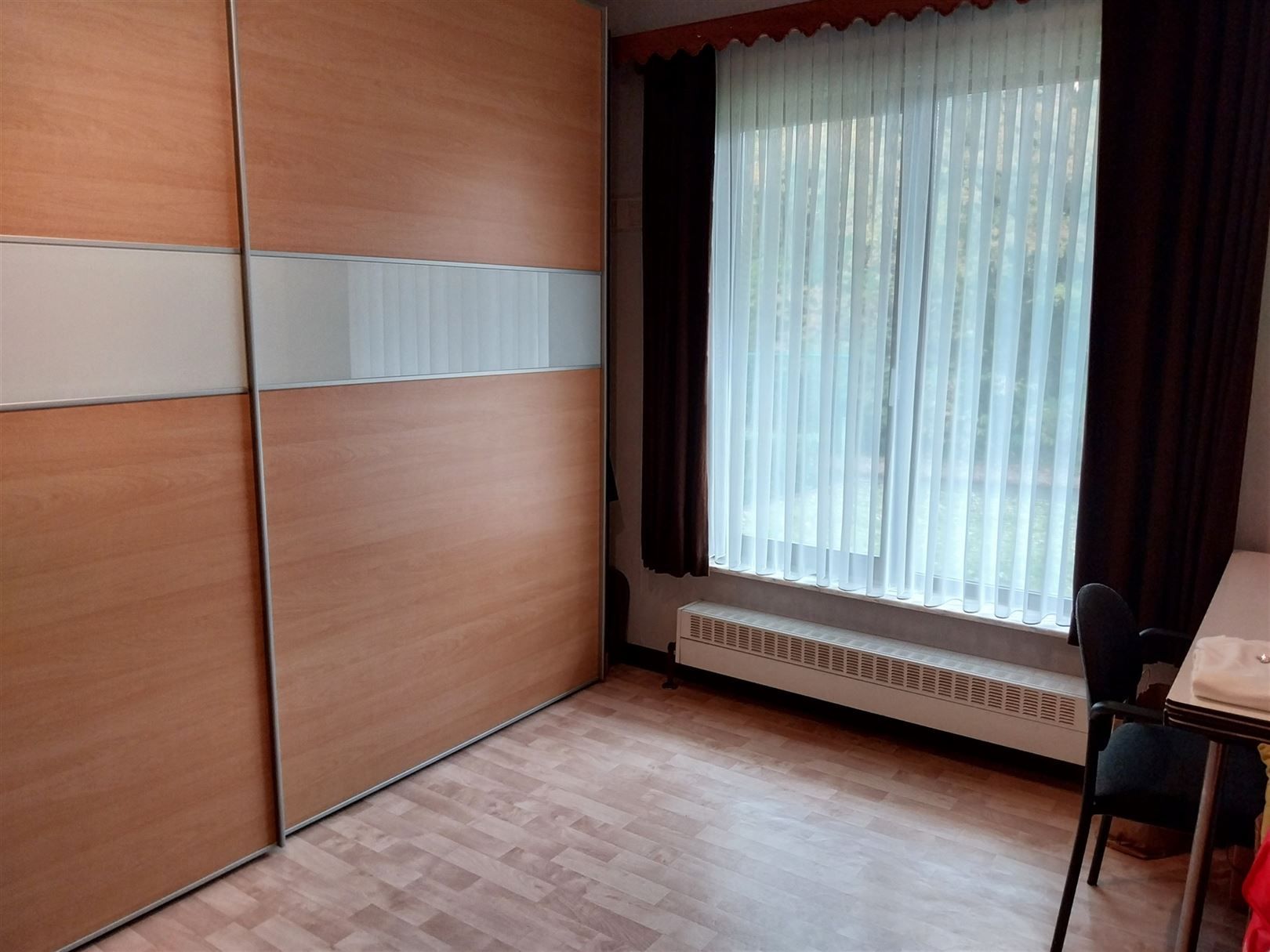 TE HUUR: Vrijstaande ruime woning met 3 slaapkamers en ruime loods! foto 11