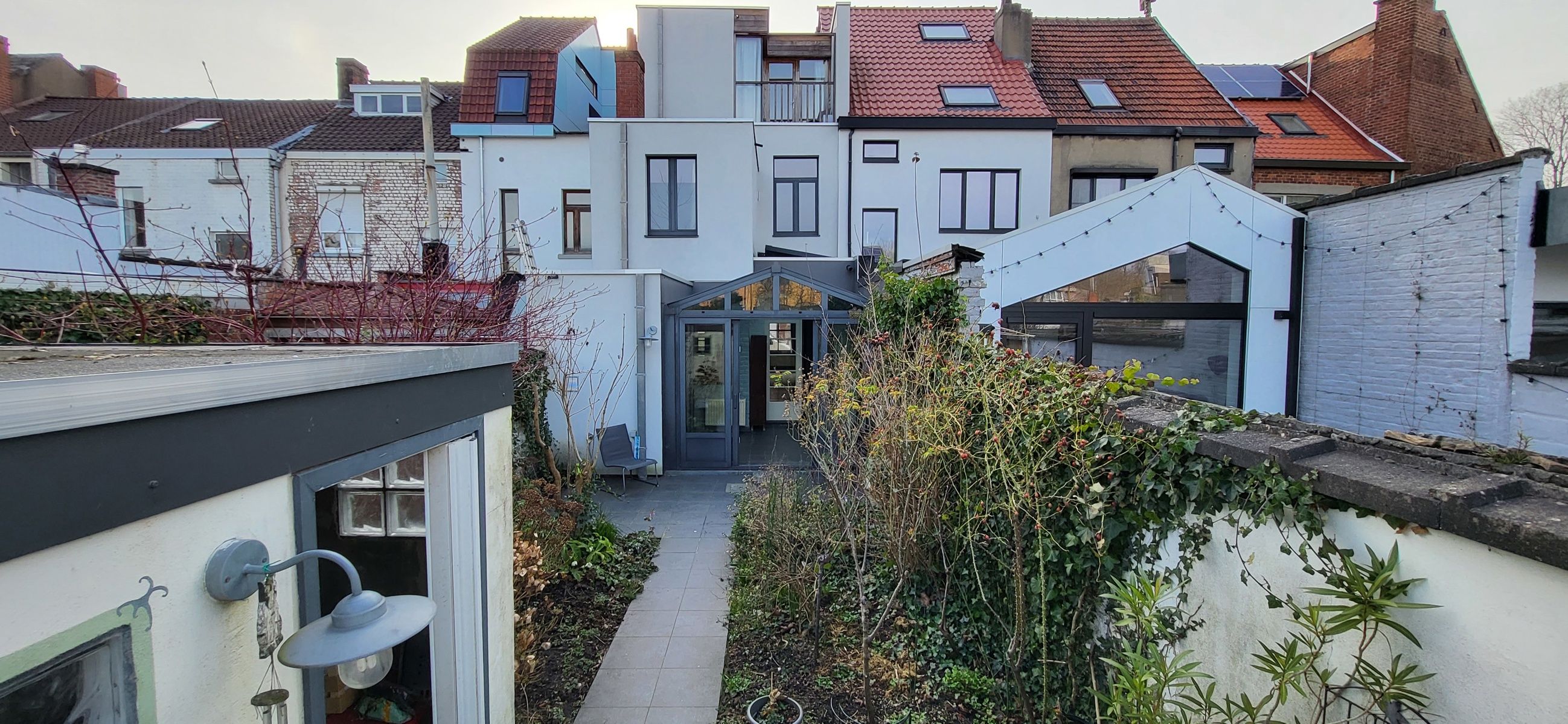 VERHUURD foto 3