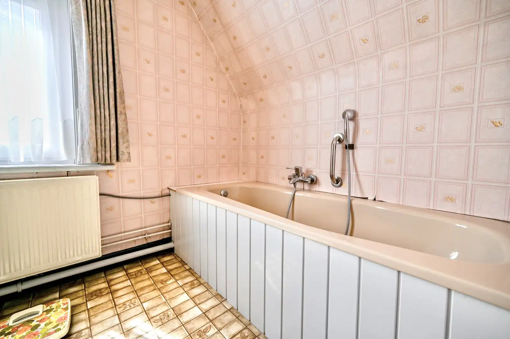 Charmante en authentieke woning met ruime tuin foto 16
