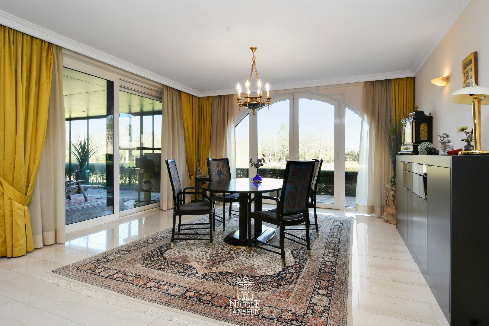 Prachtig instapklaar gelijkvloers appartement met schitterende terrassen foto 9