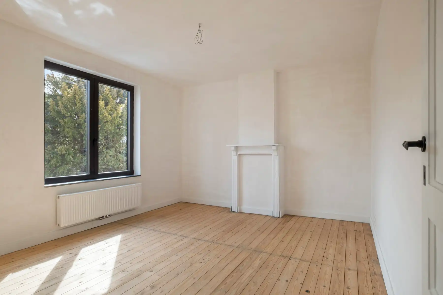 Charmante, volledig gerenoveerde woning foto 13