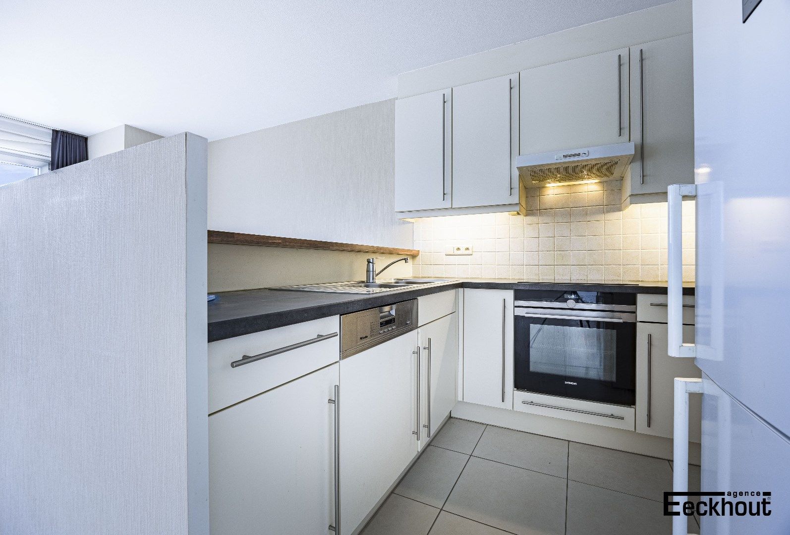 Ruim appartement met 5 slaapkamers in duplex stijl in residentie De Vierboete, Oostende, bouwjaar 2005, 140m² bewoonbare oppervlakte, 2 badkamers foto 2