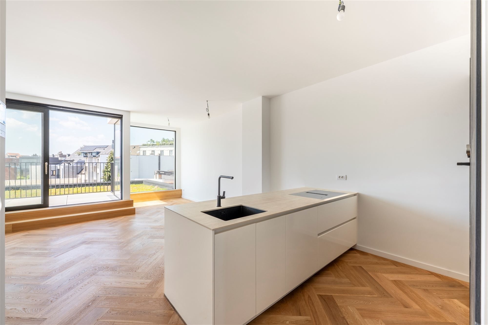 Gerenoveerde penthouse met ruim terras foto {{pictureIndex}}