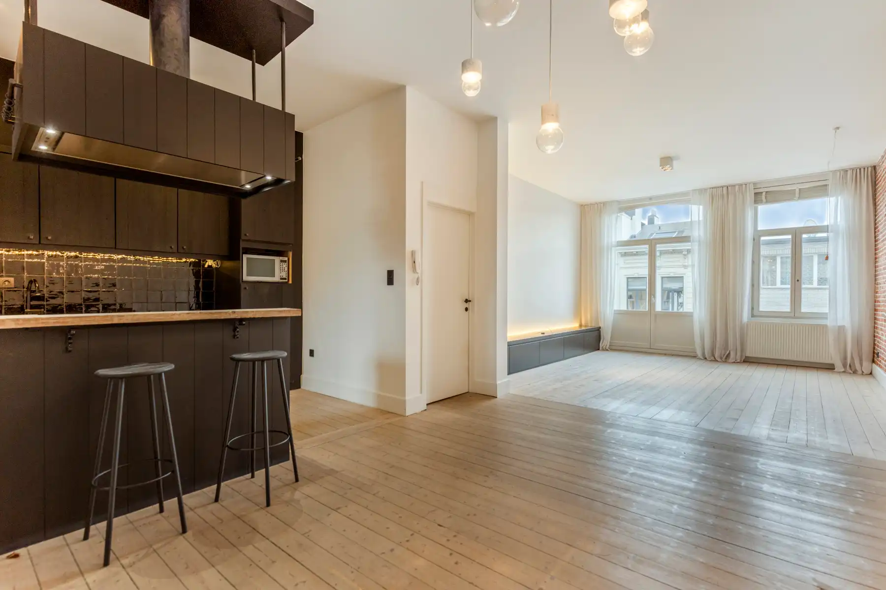 Appartement te huur op het bruisende Zuid foto {{pictureIndex}}
