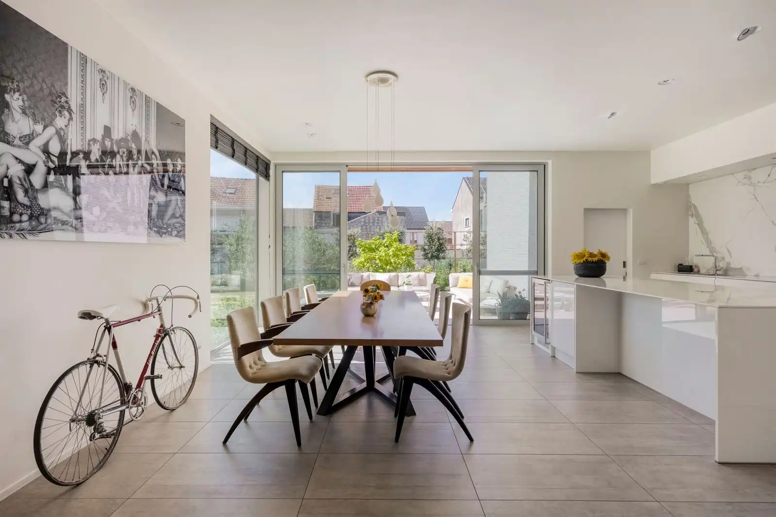 Ruime woning met 4 slaapkamers en bureau te koop foto 7