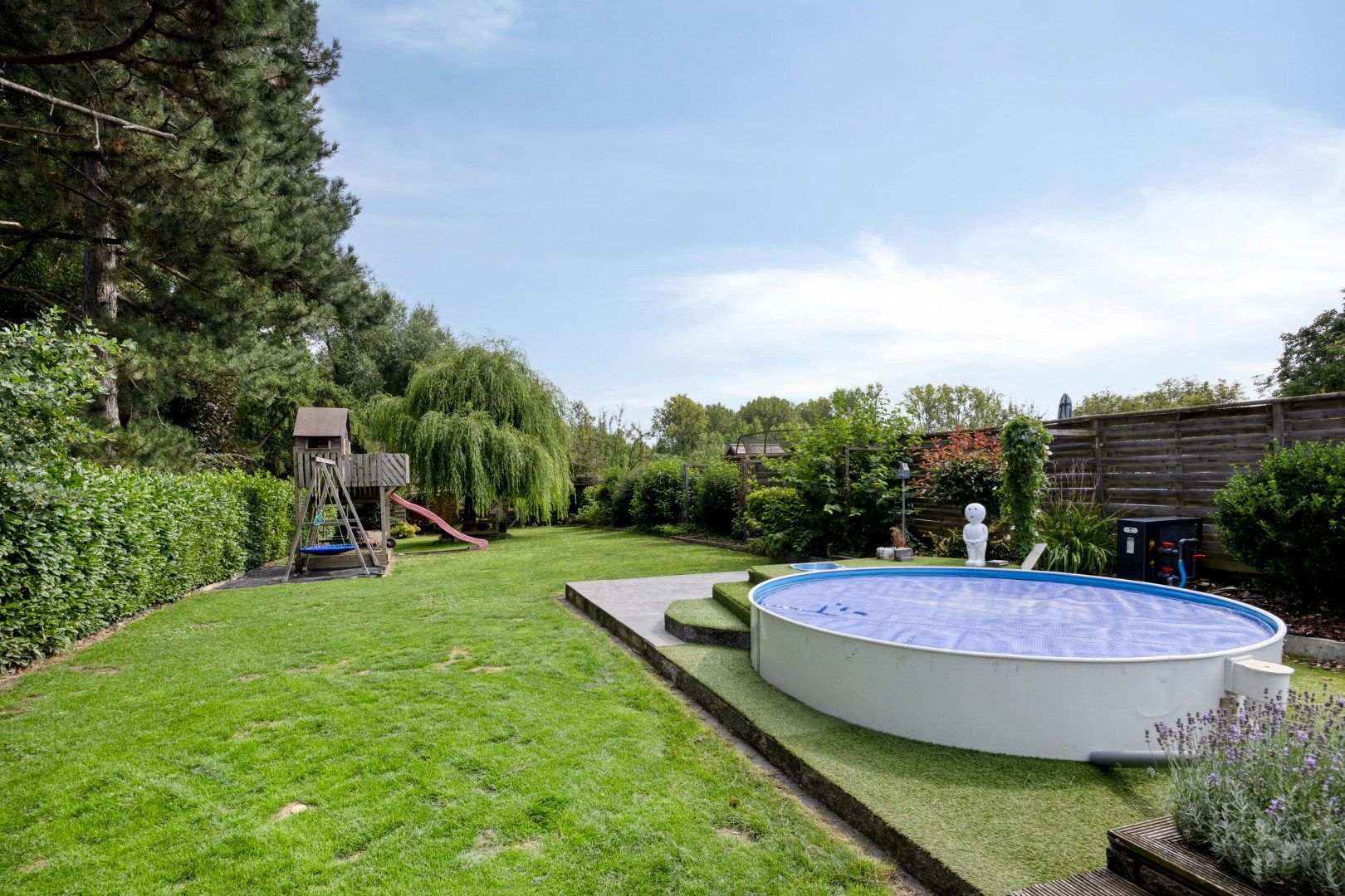Ruime halfopen bebouwing met grote tuin op fietsafstand van het centrum van Tongeren foto 2