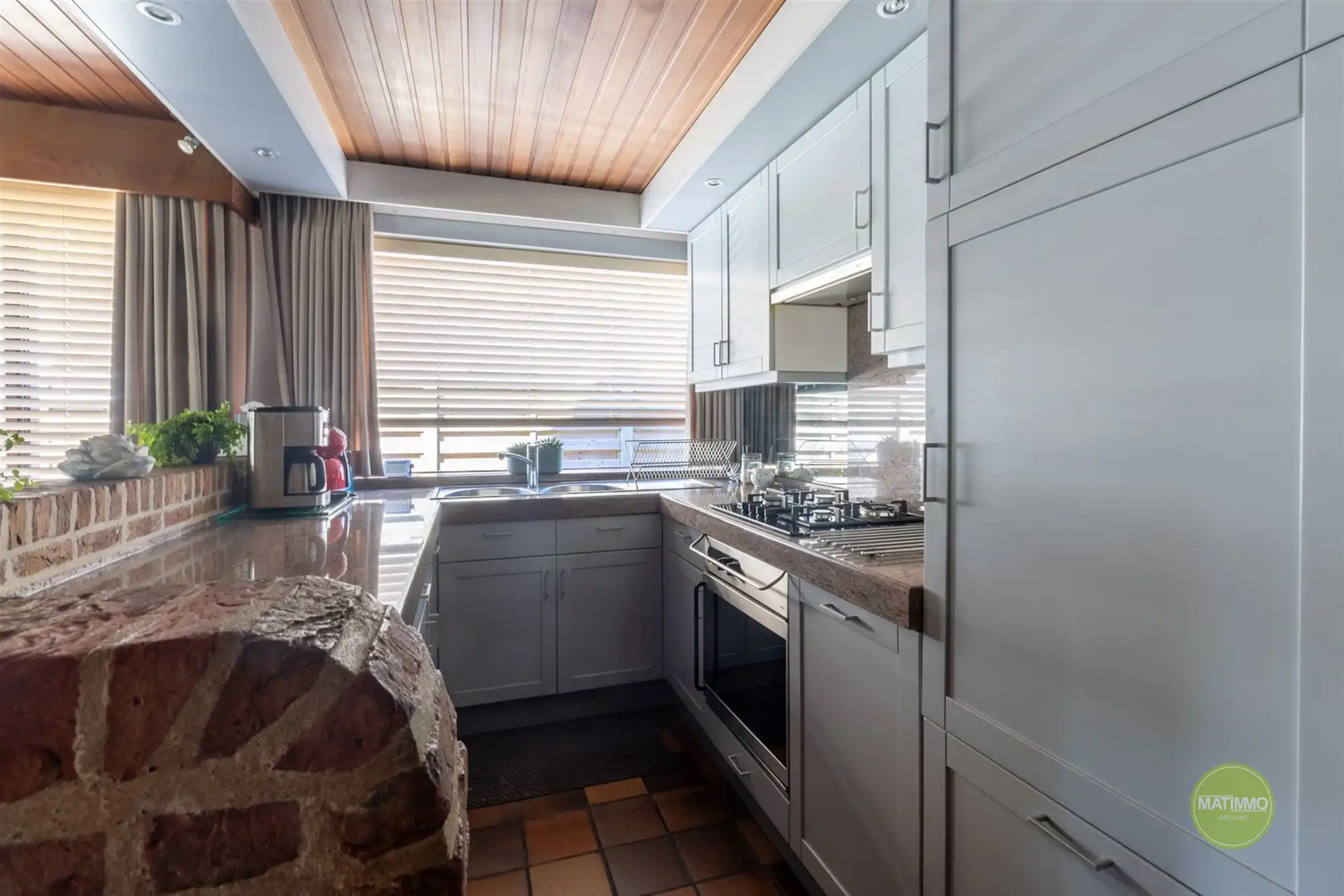 Ruime open bebouwing met 4 slaapkamers op toplocatie in Mol foto 10