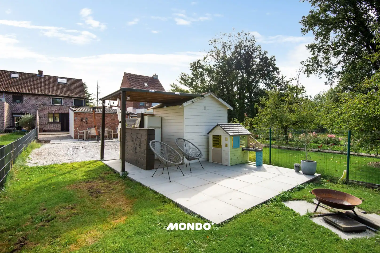 Instapklare halfopen woning met zonnige westgerichte tuin! foto 21