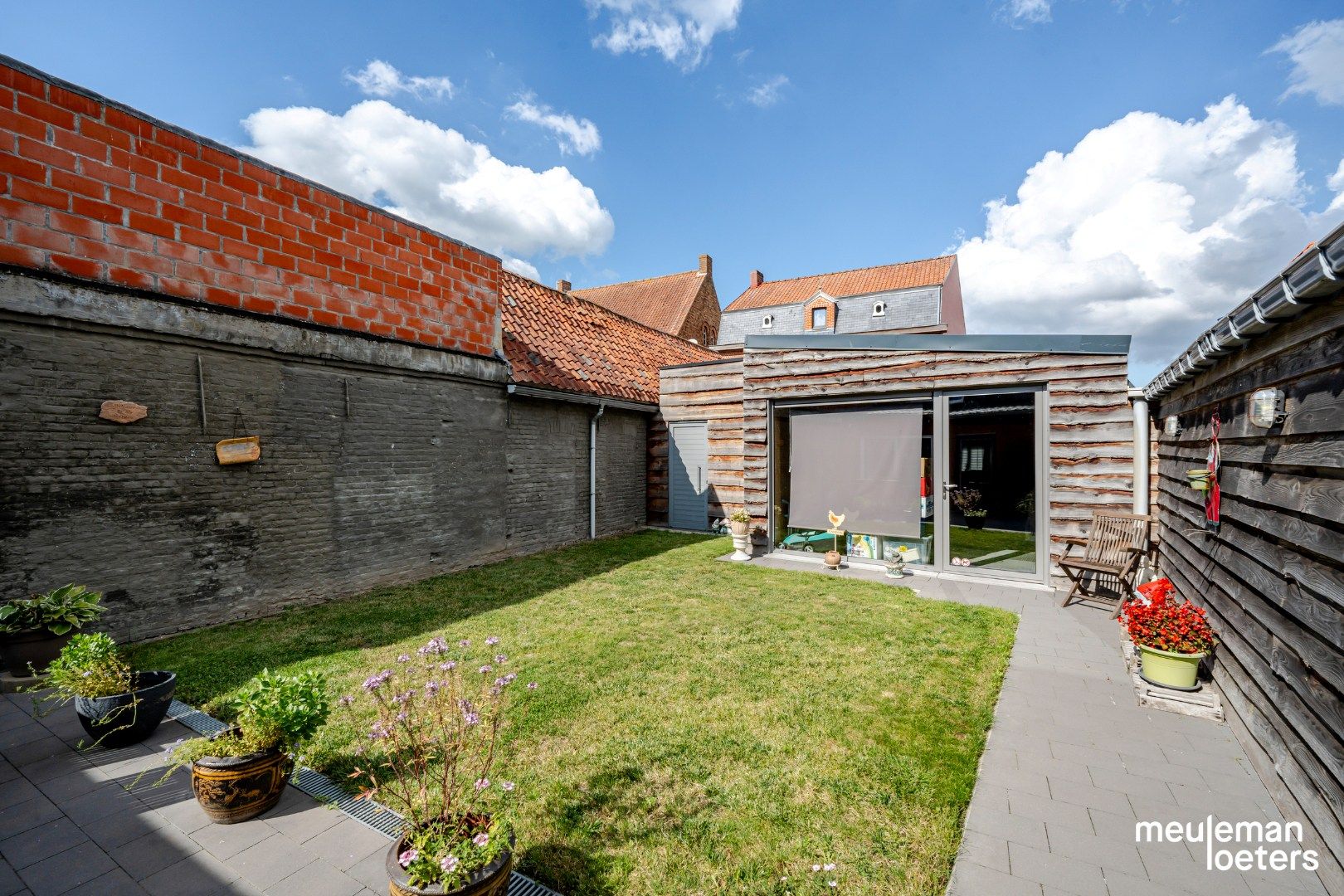 Instapklare woning met tuin en garage foto 15