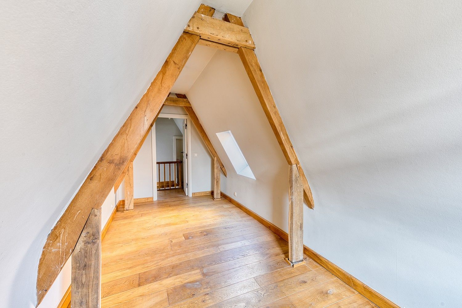 Brugge centrum Totaal gerenoveerde energiezuinige 18é eeuwse  uiterst charmante stadswoning met patio en 3 slaapkamers foto 19