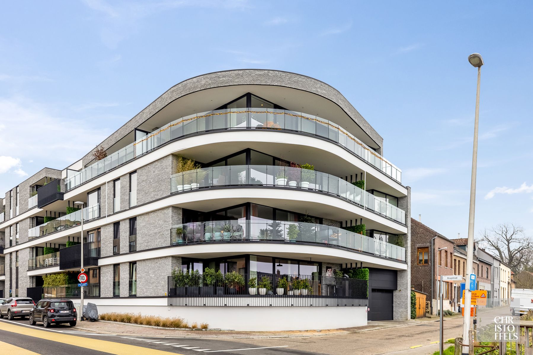 TE HUUR - Luxueus 2-slaapkamerappartement met uitzonderlijk zicht op water! foto 14