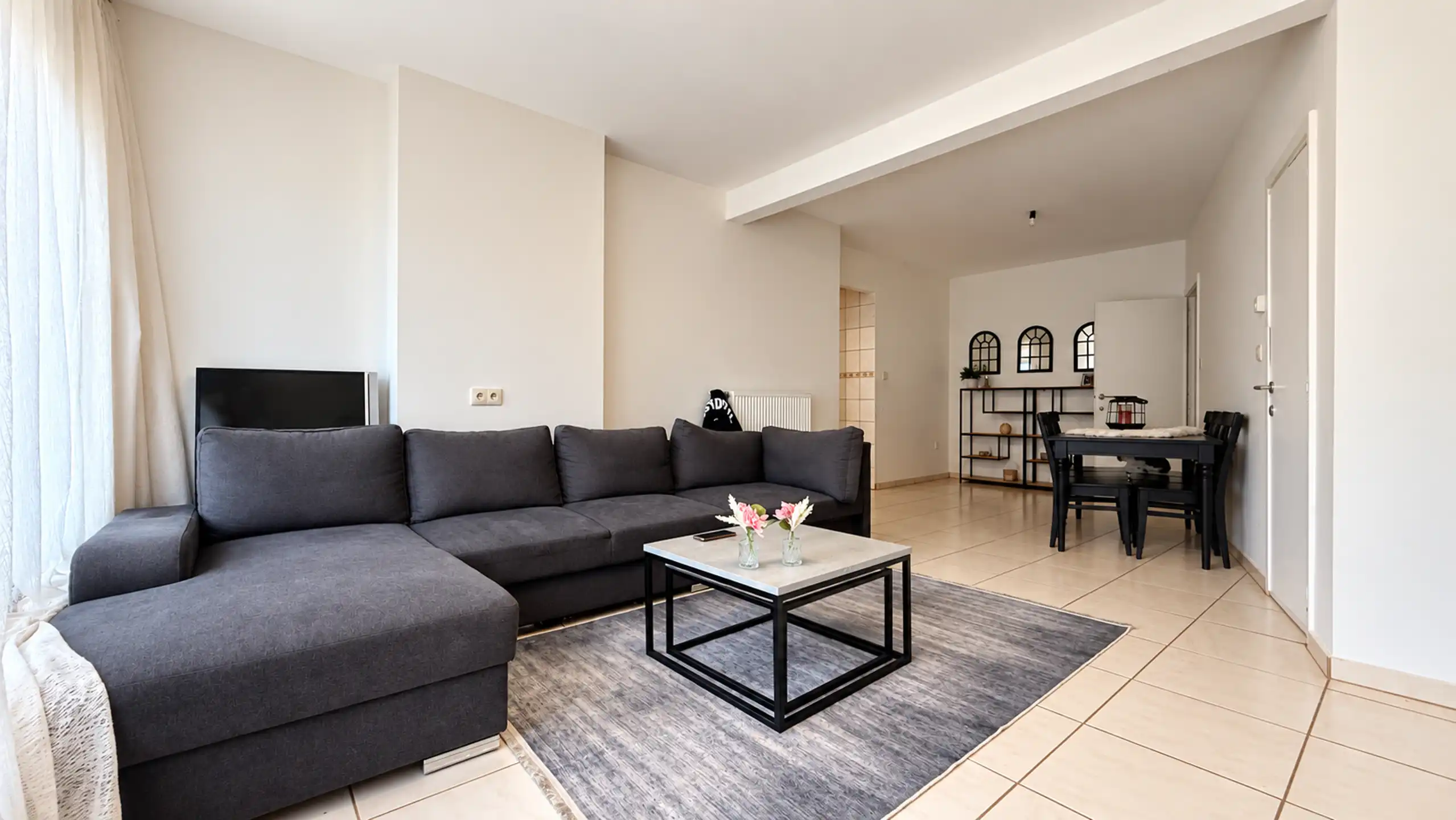 Ruime woning met 3 slp, EPC-label C en centraal in Beringen! foto 2