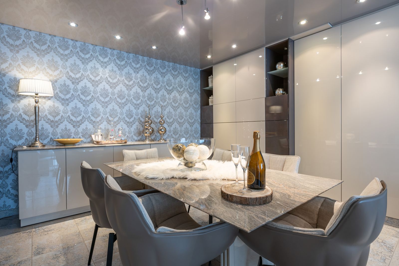 Klassevol appartement met zicht op het Wapenplein foto 4