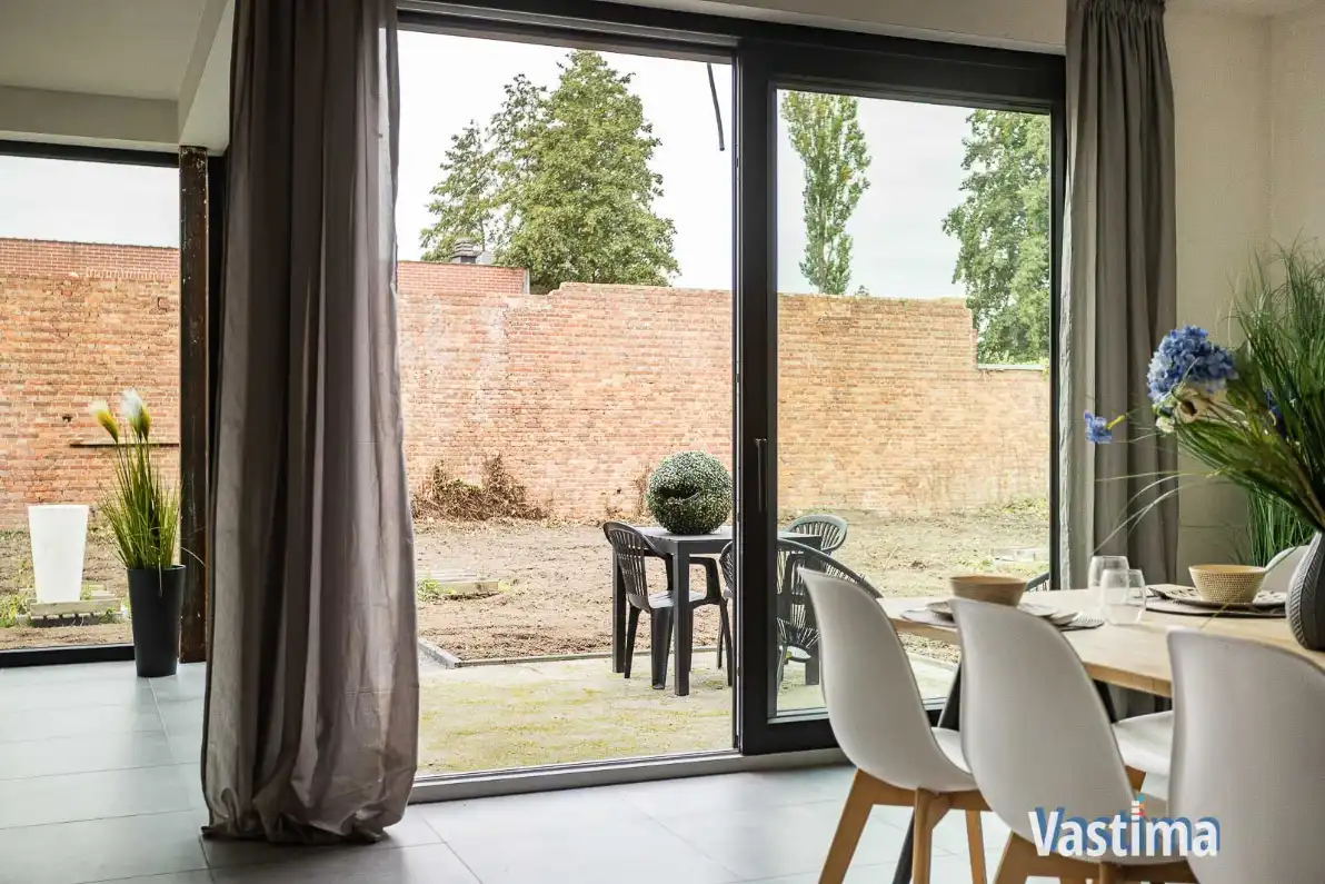 Nieuwbouw gesloten woning met 3 slaapkamers, garage en tuin foto 47