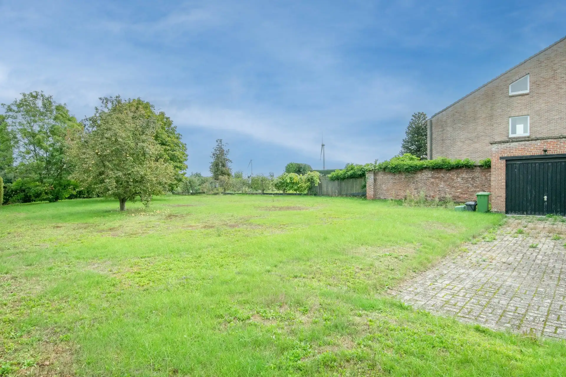 Te renoveren open bebouwing / bouwgrond op een mooi perceel van 930m² foto 5
