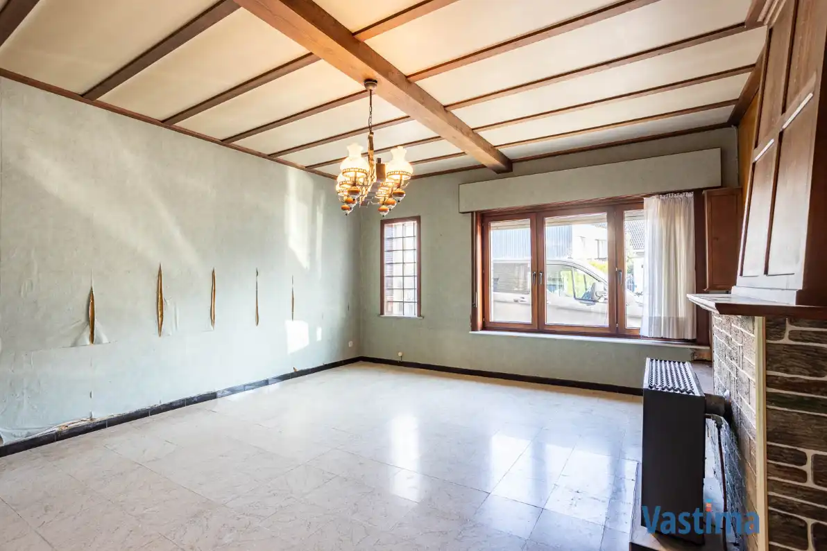 Te renoveren woning met 3 slaapkamers en tuin foto 3