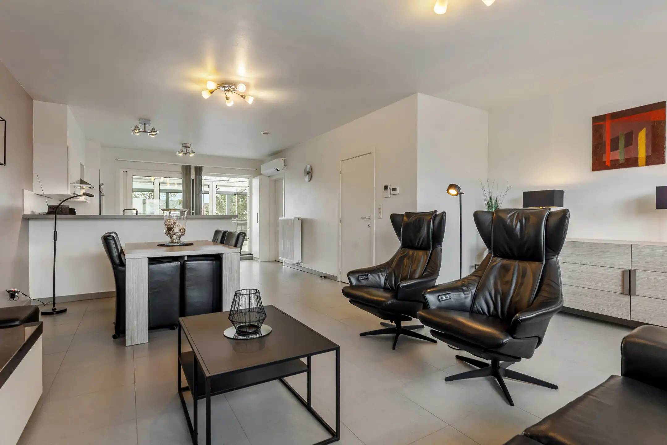 Perfect onderhouden duplex in het hart van Riemst foto 4