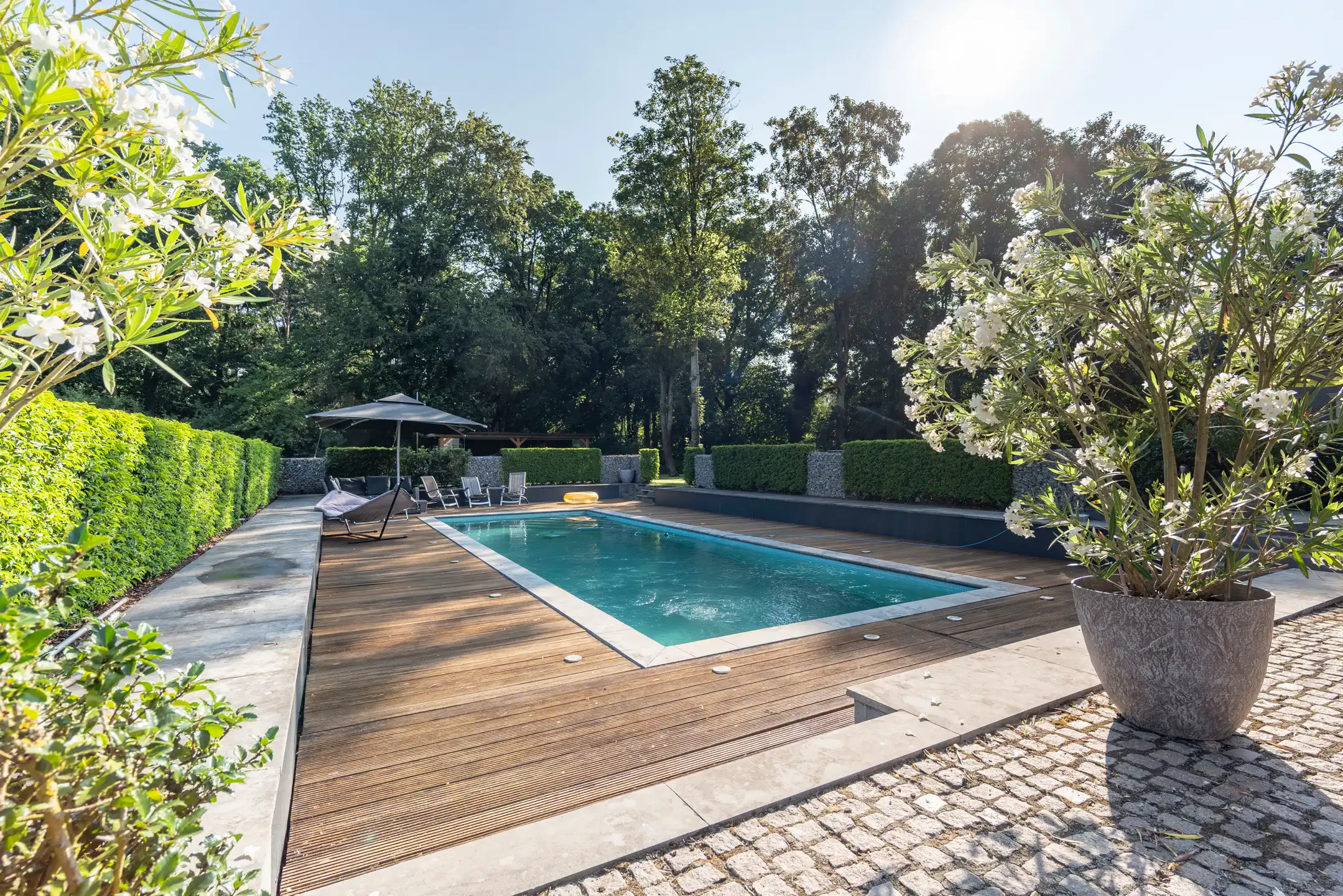 Exclusieve villa met zwembad op een perceel van 6.420 m² foto 39
