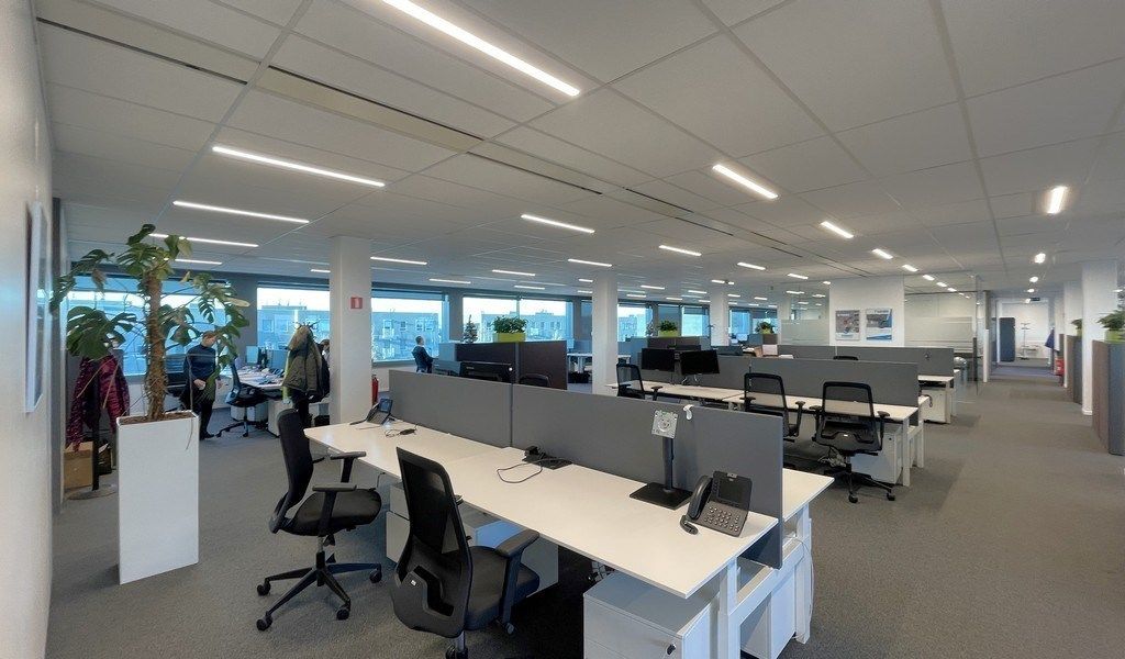Gelijkvloers kantoor te huur in The Sage in Berchem foto 4