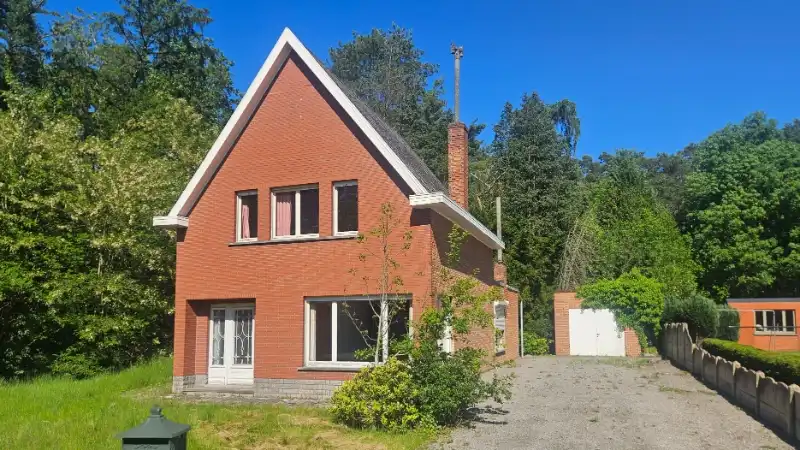 Woning van 155m² in open bebouwing op 10 are 30ca foto 19