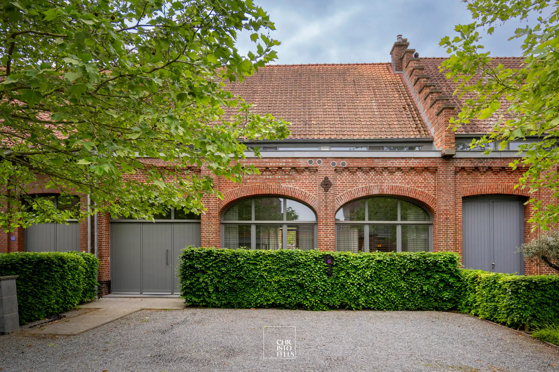 Luxe afgewerkte stadswoning (235m²) in domein Oud Rekem foto 25
