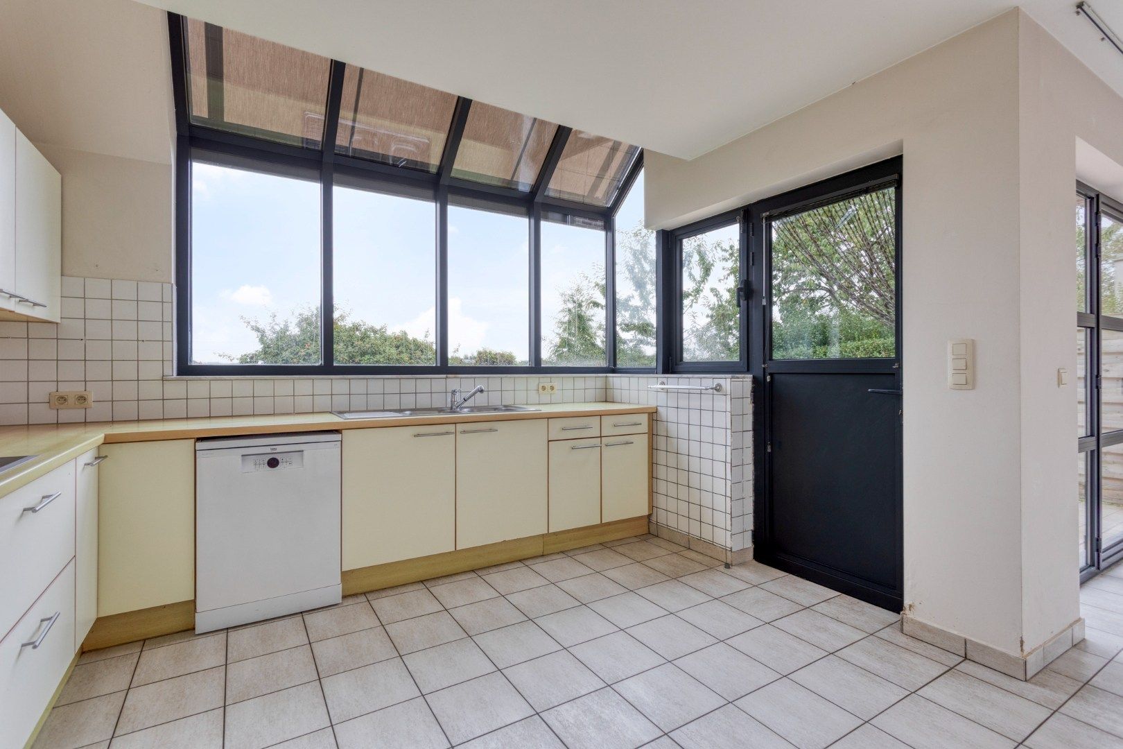 Open bebouwing met 3 slaapkamers, garage en tuin in Haasrode!  – EPC 241 kWh/m² – bewoonbare opp. 201m²  foto 6