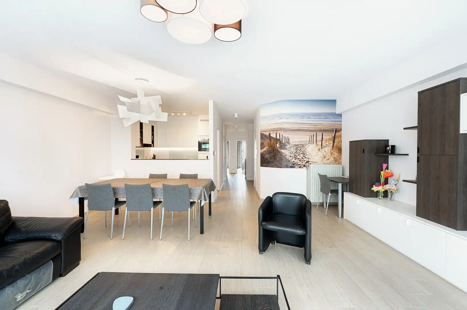 Een ruim appartement op toplocatie in het hart van Knokke. foto 6
