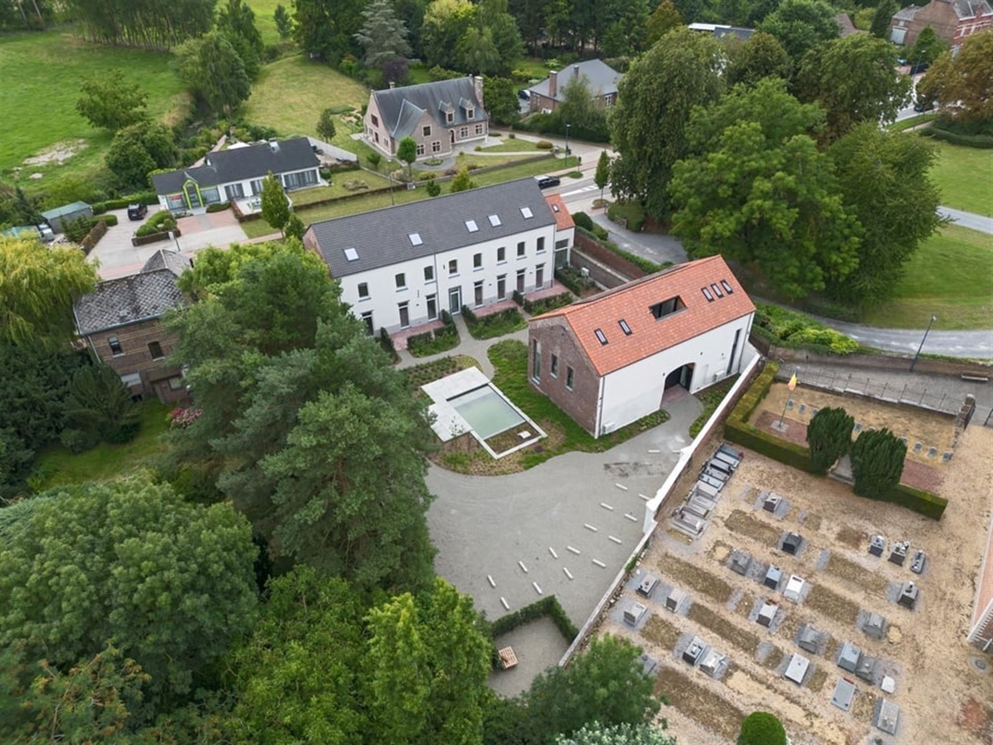 EXCLUSIEF WONEN IN EEN GERESTAUREERDE VIERKANTSHOEVE foto 8
