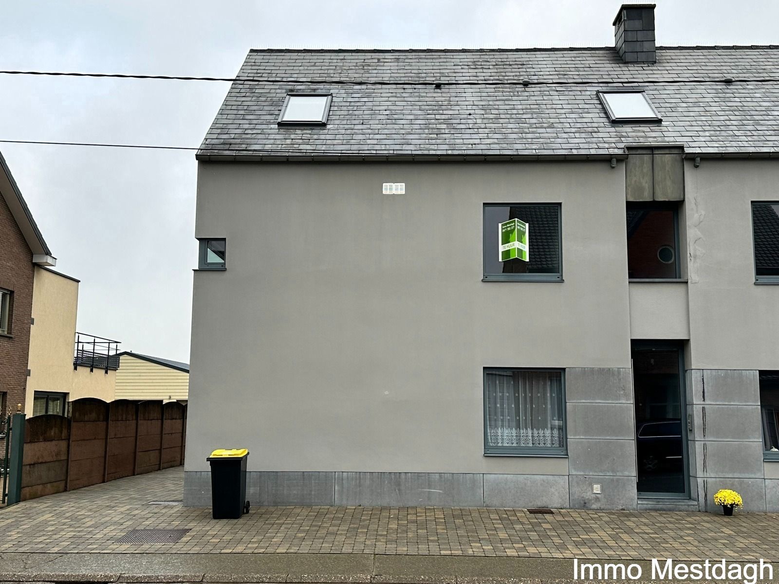 Modern appartement met terras en autostaanplaats, centrum Rummen Geetbets foto {{pictureIndex}}