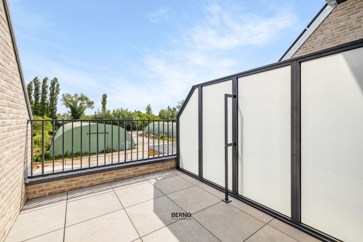 Ruim nieuwbouwappartement (6% BTW) met zonnig terras foto 8