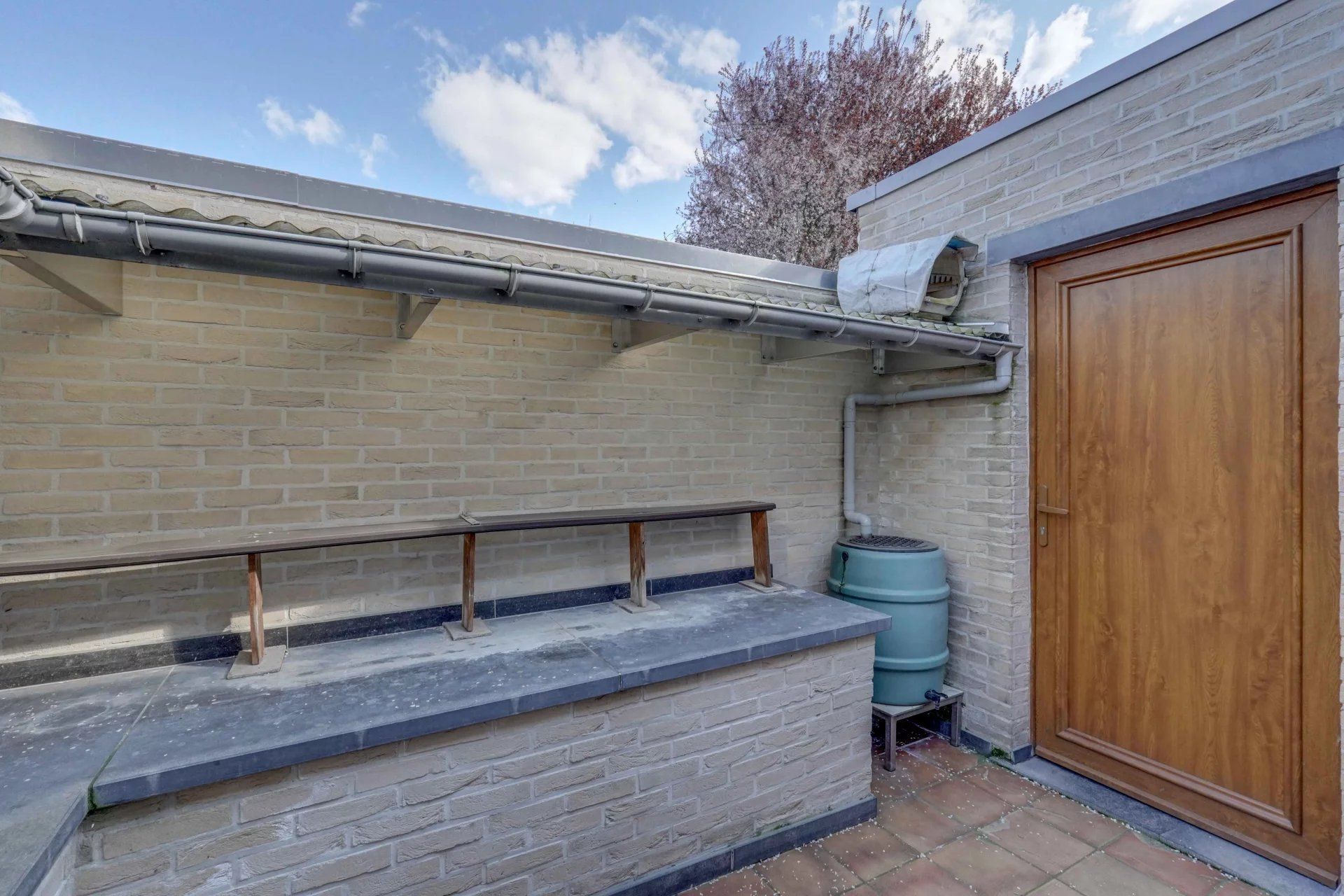 Verzorgde rijwoning nabij het centrum foto 17