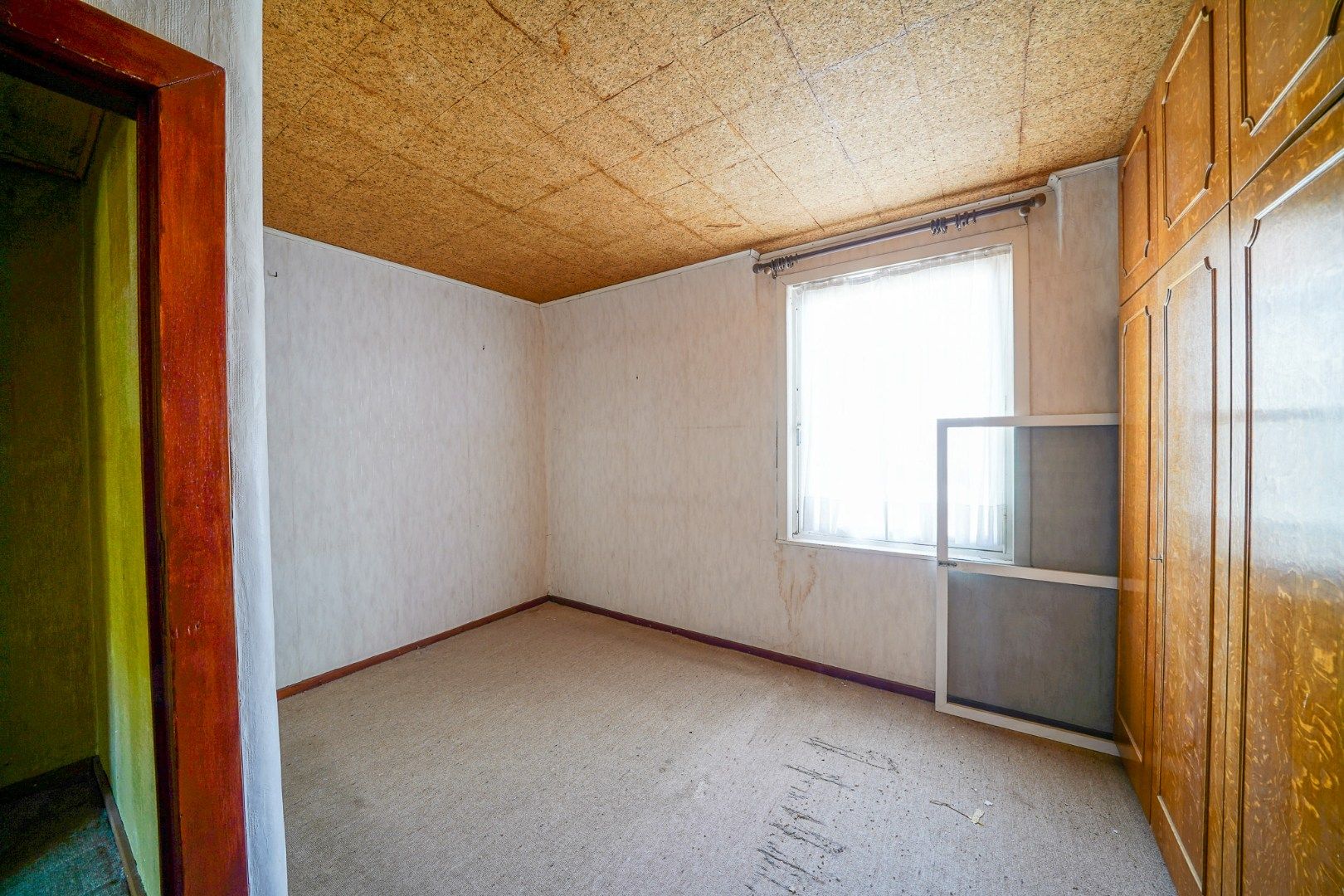 Te renoveren woning met voortuin, achtertuin op rustige ligging nabij het centrum foto 12