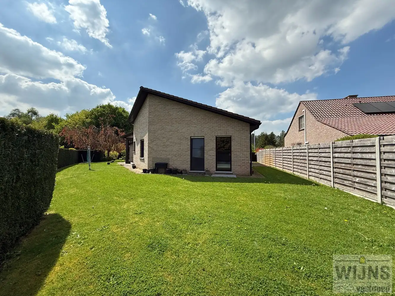 Rustig gelegen vrijstaande woning. foto 2