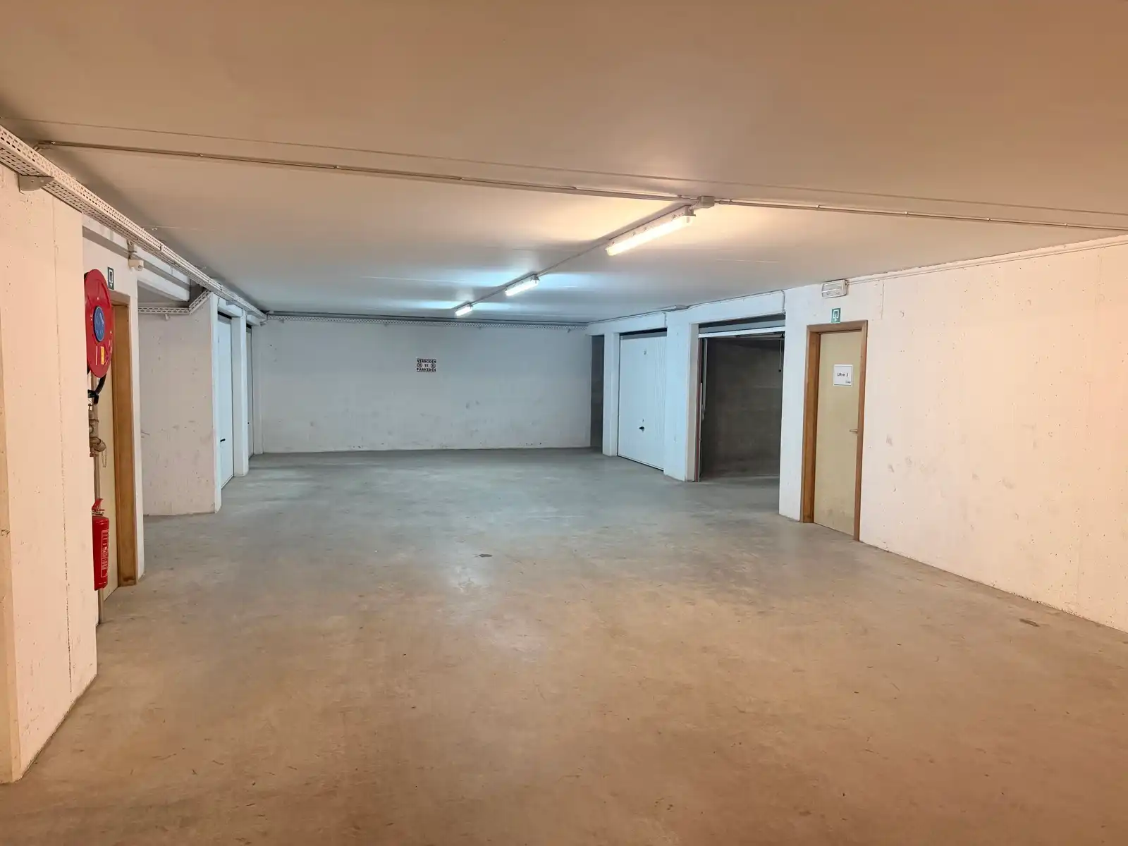 Garage te koop foto 4