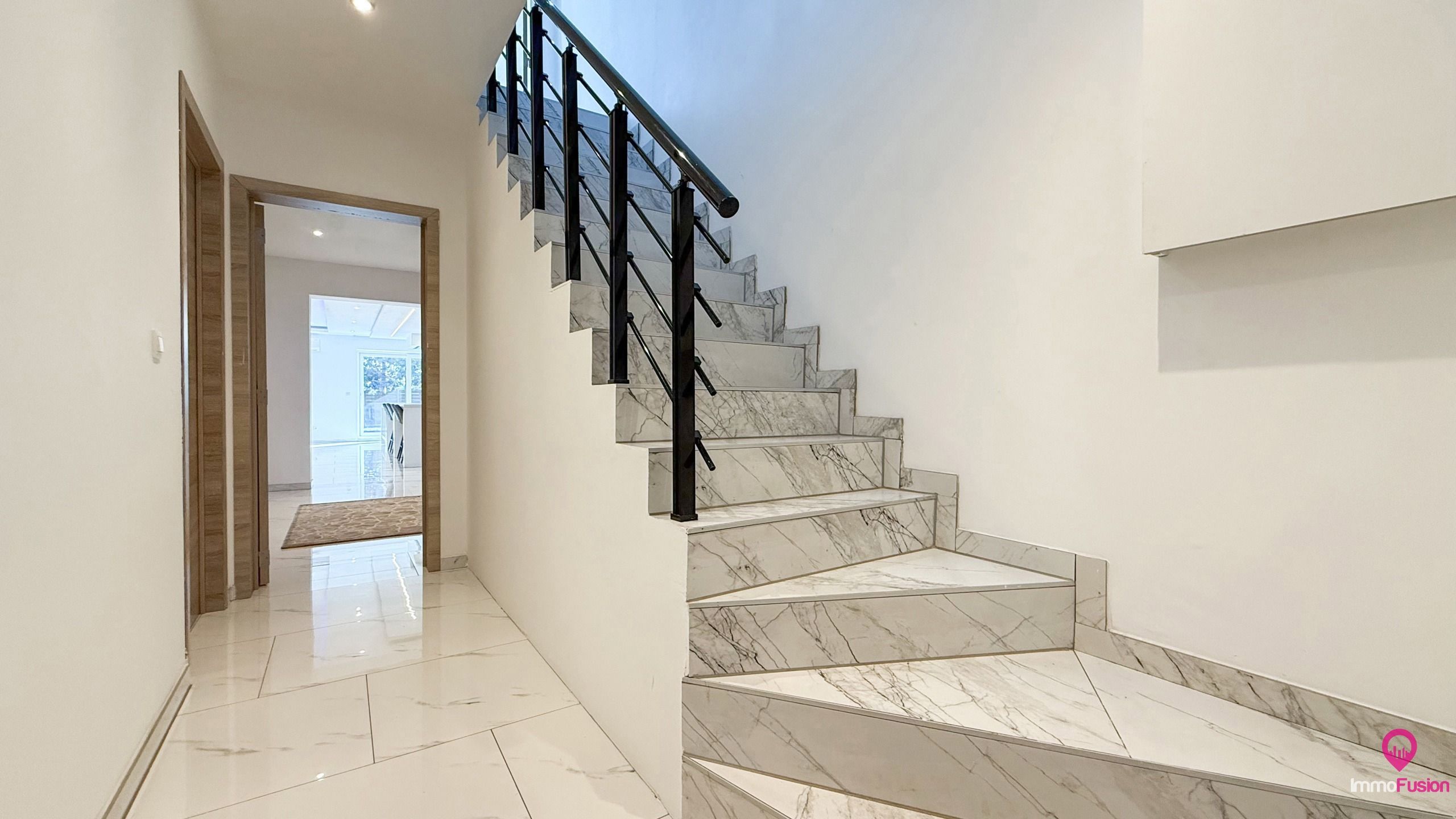 Instapklare woning met 5 slpks op riant perceel te Paal! foto 21