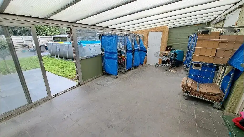 Overname instapklare buurtwinkel 400 m2 in Sint-Michiels Brugge foto 15