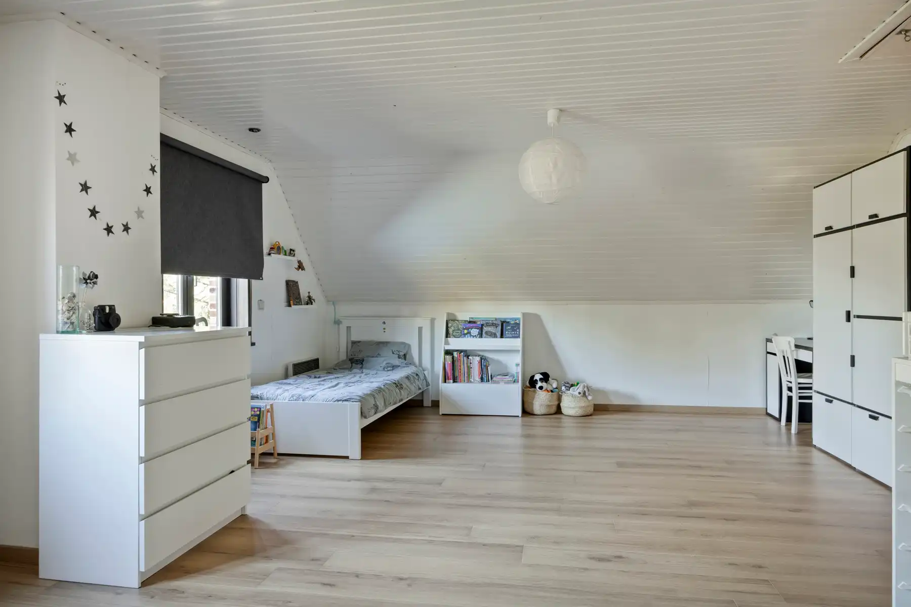 Ruime instapklare woning met prachtige tuin in Oetingen foto 14