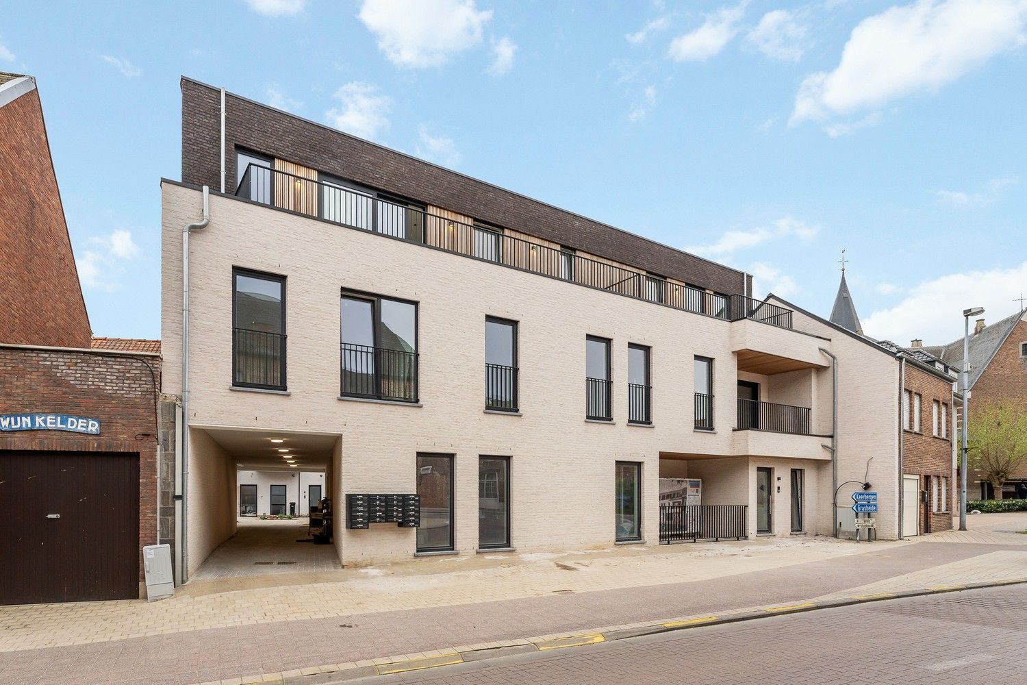 Gelijkvloers appartement met 2 slpkrs te Beerzel foto {{pictureIndex}}