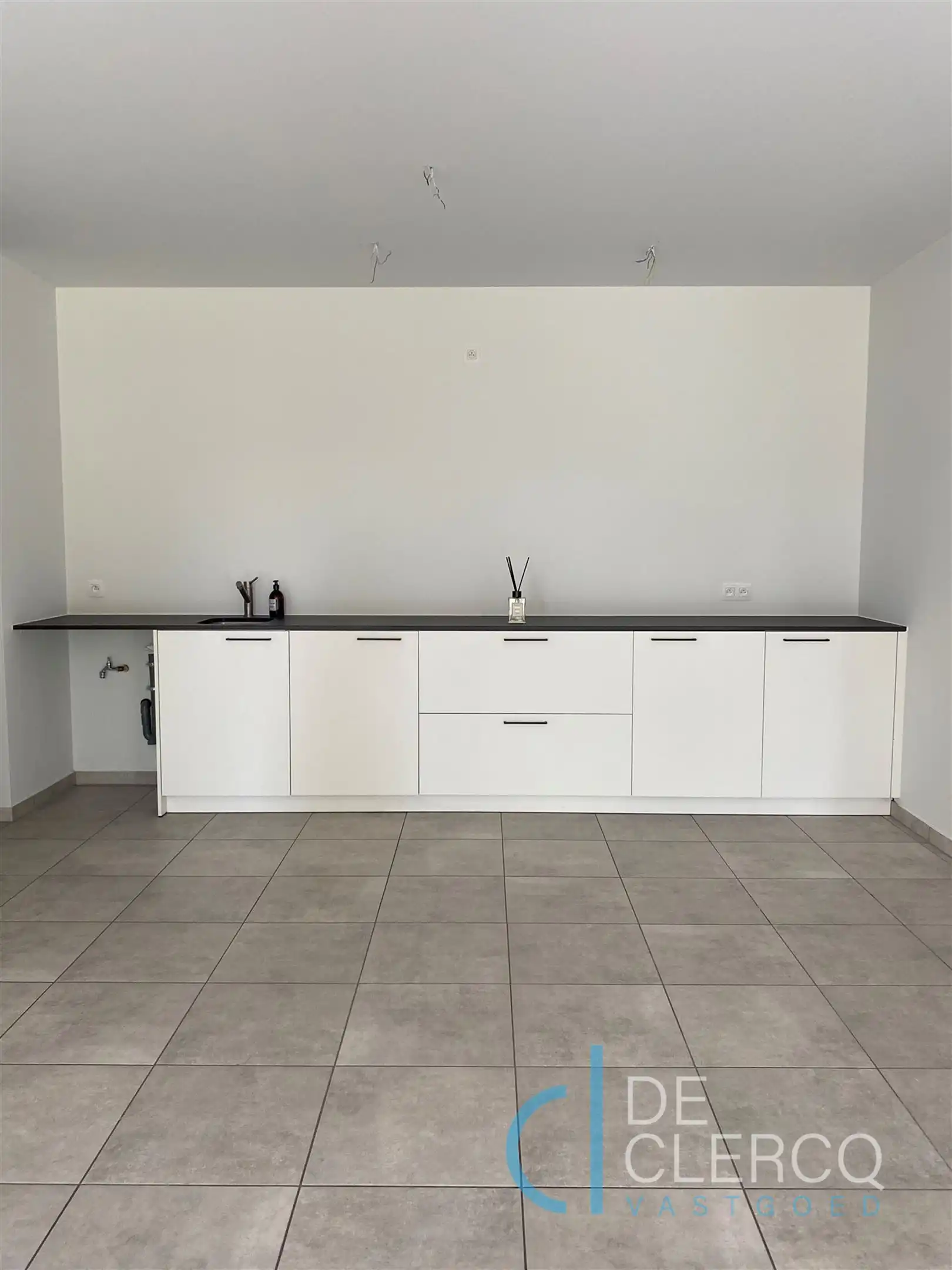 Nieuwbouw handelspand TE KOOP op toplocatie in Lochristi! foto 12