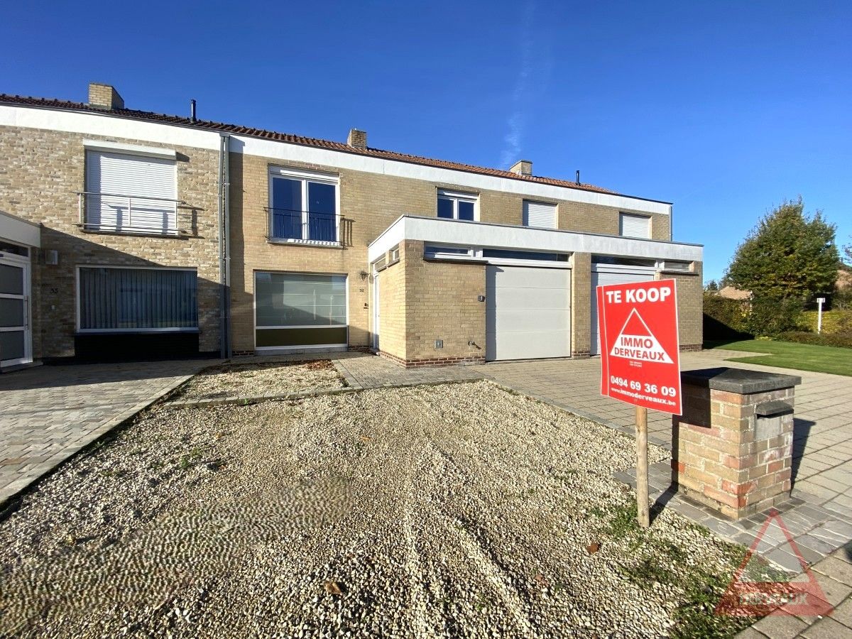 Moorslede – Woning met 3 slaapkamers, tuin en dubbele garage foto {{pictureIndex}}